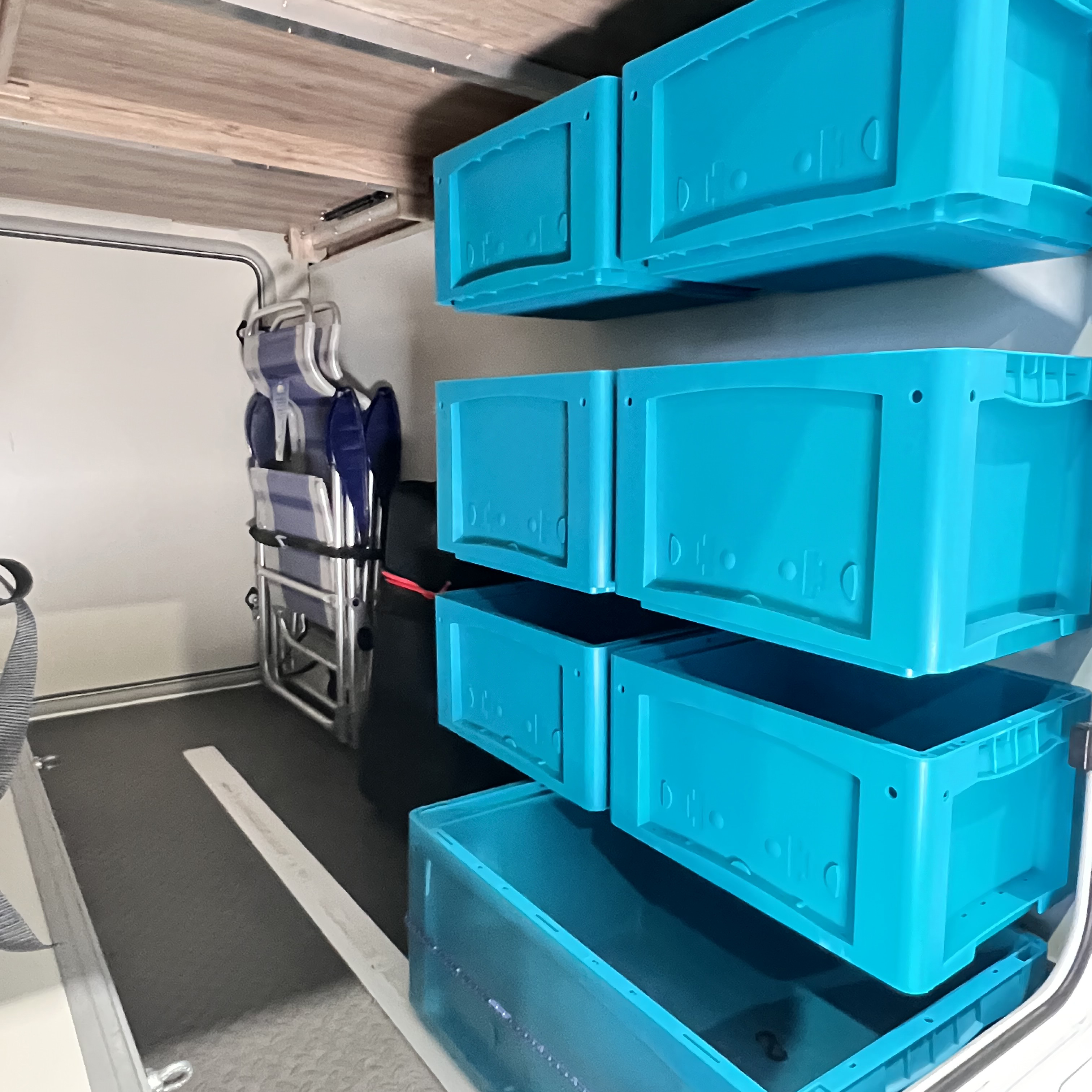 Boxen an Wohnmobilwand2